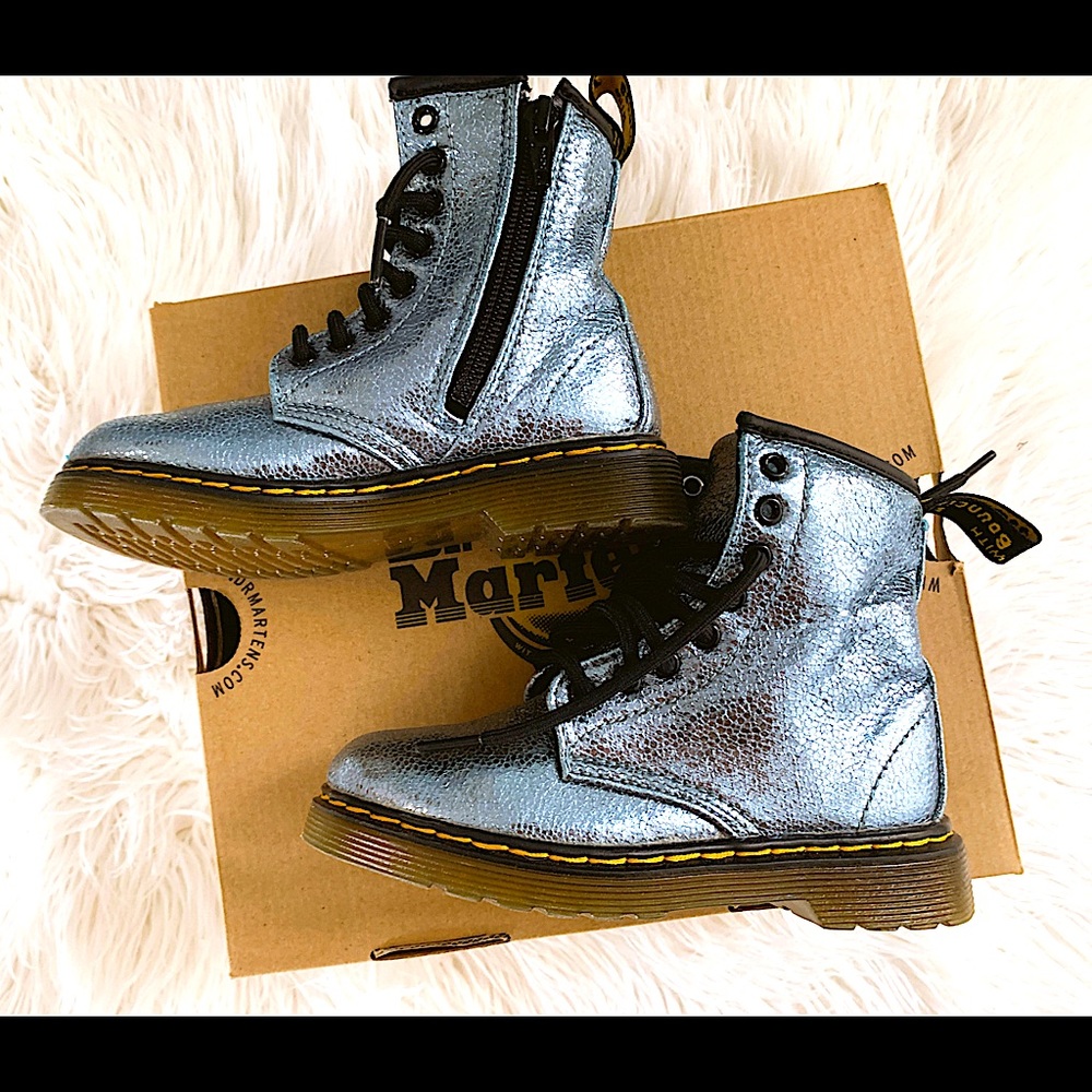 Dr. Marten’s air-wair blue chromed junior boots